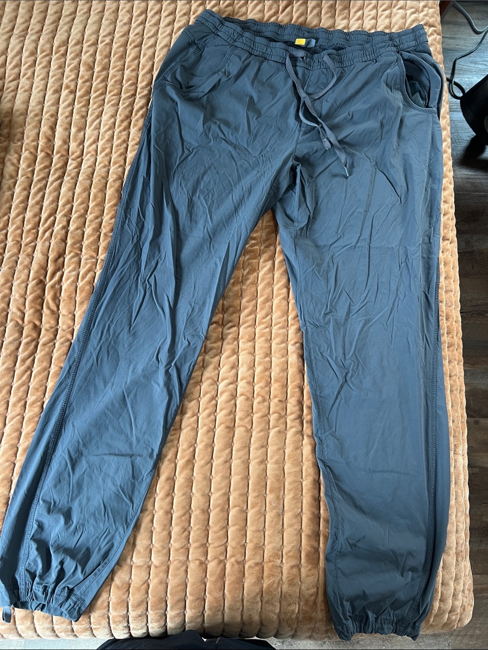 Women’s Drawstring Hiking Pants - Dark Gray